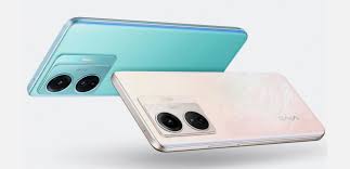 Das Vivo S15e bietet eine 50 MP Triple ...