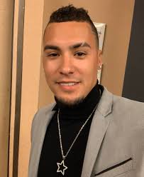 Ednel javier báez, nicknamed el mago, is a puerto rican professional baseball shortstop for the chicago cubs of major league baseball. Chicago Cubs On Twitter Selfie Mode Activated Cubscon