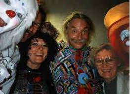 Based on a true story, this comedy drama stars robin williams as patch adams, a misfit medical student who always considers humor as the best medicine and he's willing to do just about anything to make his patients laugh. The Doctor Is A Clown Good News Network