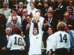 Gerhard gerd müller (german pronunciation: Who Has Scored The Most Goals In The World Cup World Soccer