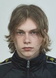 Hipster haircuts are cool and creative, and perfect for any man who needs a style update. 90 S Curtain Hairstyles For Men Middle Part Hair Guys Men S Style