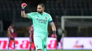 Long considered one of italy's most exciting prospects, and one of the most promising young footballers of his generation, donnarumma is widely regarded as the successor to gianluigi buffon. Buffon Sees Gigio Donnarumma Compete For The Ballon D Or