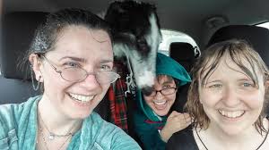 Feeling low today so Flerbs doing some gaming! I promised him I'll find  some clothes eventually (I'll take a trip to Smyths, for clothes). I've  asked around with no luck/help 😩 Anyone