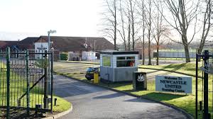 38 10 8 20 39 61 −22 38 16 hull city: Newcastle United Spiel Gegen Aston Villa Wegen Corona Abgesagt Kicker