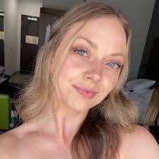 Katie Fletcher's Instagram, Twitter & Facebook