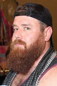 Mikey Roe Pictures and Photos