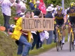 Una caída masiva de ciclistas se registró en la primera etapa del tour de francia entre brest y landerneau. Bwjcrhhm8zawlm