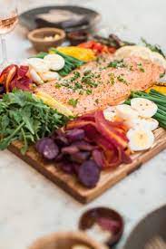Salad Board Dinner Salad Just Got More Fabulous Recipe Dinner Dinner Party Salad Recipes Oven Roasted Salmon