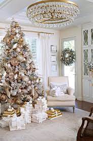 35 Pretty Christmas Living Room Ideas To Get You Ready For The Holidays Christmas Decorations Living Room Christmas Tree Inspiration Glam Christmas Decor