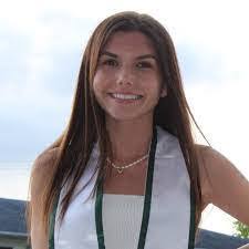 Carrie Artman's Instagram, Twitter & Facebook