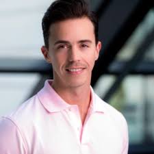 Juan David Manotas a Creative Director in New York working at Bloomberg