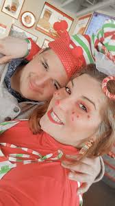 Nominating friend for king at Duncan adult prom