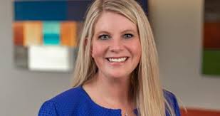 Tara Paulson's Instagram, Twitter & Facebook