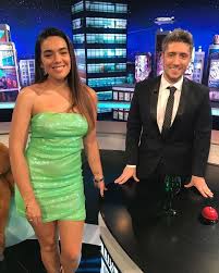 Find top songs and albums by angela leiva including el listón de tu pelo (feat. Angela Leiva Hablo Sobre El Lugar Mas Extrano En El Que Tuvo Que Cantar Y Dejo A Todos Boquiabiertos Minuto Neuquen