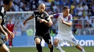 Iceland continue to pack the defence to try and limit argentina's play. Argentina Vs Iceland Mascherano It S Not Easy It S A World Cup Marca In English