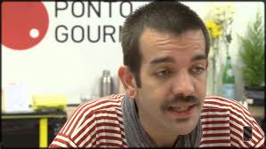 Ex-Twister, Sander Mecca relembra assédio de empresário da banda: “Me pediu  perdão”