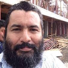 Efren Ayala's Instagram, Twitter & Facebook