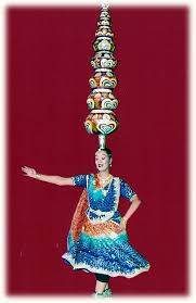 Bhavai Is A Genre Of Folk Dance Popular In Rajasthan State In Western India The Male Or Female Performers Balance Folk Dance Dance Pictures Ceramic Sculpture
