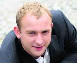 Piotr adamczyk − as capitan mieczysław słaby, medic. Dlaczego Kochamy Borysa Szyca Gazeta Krakowska