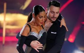 Die vorbereitungen auf die äußerst beliebte tanzshow laufen beim sender aktuell wieder auf hochtouren. Senna Gammour Uber Let S Dance Nicht So Schone Zeit