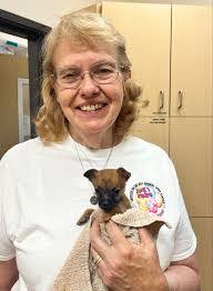 Lana Rains's Instagram, Twitter & Facebook