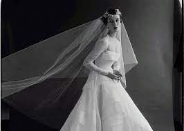 You are freely expressing your femininity. History Of The Wedding Dress Arabia Weddings