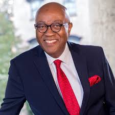 The Speaker of the United States House of Representatives, Congressman Paul  Ryan traveled through and visited Savannah today and meet with local  citizens and business leaders. Assistant Chief Robert Gavin greeted him