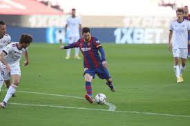 Legenda pemain sepak bola spanyol. Hasil Liga Spanyol Barcelona Menang Telak Atas Osasuna 4 0 Kemenangan Untuk Sang Legenda Maradona Portal Purwokerto