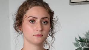 Olivia reddede sin to-årige datter fra at blive kvalt: Nu er hun indstillet  til pris for sin indsats