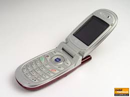 LG C1200: telefon nebo šperk? (test ...