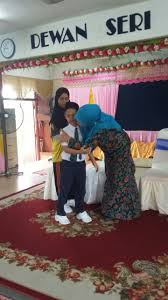 Set jenazah (lelaki) 1 set = rm 90.00 rm 100.00 x 1 set 2 set jenazah (perempuan) 1 set = rm 100.00 kerepek (cenderahati rm 10.00 x 1 orang 3 cenderahati. Sk Seri Telok Hari Terakhir Gb Hajah Hadijah Ahmad Di Facebook