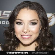 She was born and raised in france and is currently living in paris. Star Canadienne Jessica Parker Kennedy Actrice Taille Age Origine Wikipedia Instagram Twitter