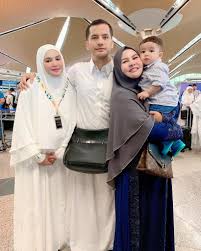 Klu buah pinggang akn bengkak ke2 belah kaki full bengkak tp sy. Jangan Harap Kesetiaan Dari Orang Yang Tak Setia Bonda Rozita Ibrahim Perli Isteri Aliff Syukri