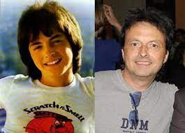 Leslie richard mckeown (born 12 november 1955) is a scottish pop singer who was the lead singer of the bay city rollers during their most successful period. Ian Mitchell Bay City Rollers Bay City Rollers Bay City Actors Then And Now