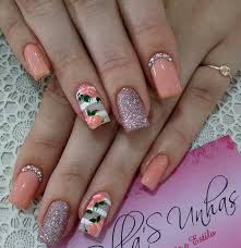 Existen muchas chicas que no pueden salir de casa si no llevan las uñas pintadas, habemos otras que nos gusta de vez en cuando. Pin De Karin Bermudez En Unas Lindas Manicura De Unas Unas Pintadas Unas Maquilladas