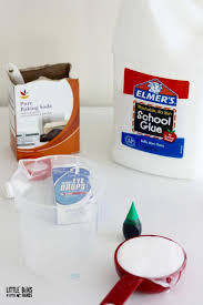 Pour 1⁄2 tsp (2.5 ml) of contact lens solution and 1/2 tsp (2 g) of baking soda onto the slime, then mix it in thoroughly by kneading the slime with your hands. How To Make Slime Without Borax Little Bins For Little Hands