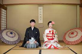 笑える面白さのポーズのウェディングフォトまとめ marry マリー 和装 前撮り 引き振袖 結婚式 前撮り 和装