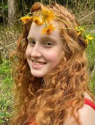 Lily Crowe's Instagram, Twitter & Facebook