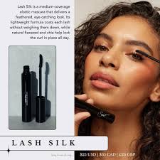 Long Lash Mascara with Natural Collagen Formula
