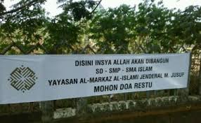 We did not find results for: Al Markaz Pasang Spanduk Pembangunan Sekolah Islam Tribun Timur