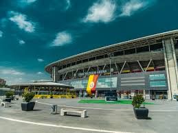 ɡaɫatasaˈɾaj ˈspoɾ kulyˈby, galatasaray sports club) is a professional football club based on the european side of the city of istanbul in turkey.it is the association football branch of the larger galatasaray sports club of the same name, itself a part of the galatasaray community cooperation committee which includes galatasaray high. Turk Telekom Stadion Turkei Heidelbergcement Group
