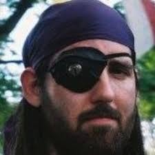 Daniel Greig (@gargoylesperch)