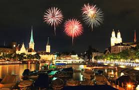 Im kanton zürich haben die feuerwerke aber auswirkungen auf den flugbetrieb. Wo Was Und Wie Feiert Die Schweiz Im Juli Ein Uberblick Uber Die Schonsten Traditionellen Events Reiseziele Ch