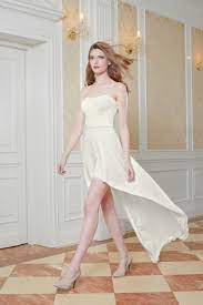 Diese eleganten kurzen brautkleider sind perfekt geeignet für die trauung am standesamt. Brautkleider Und Hochzeitskleider Trends 2016 Kleiderfreuden