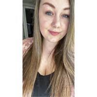 Erin Memmott's Instagram, Twitter & Facebook