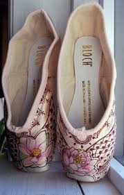 Http Media Cache Ak0 Pinimg Com Originals 11 F1 45 11f145a6dffc1fa15b0f0aa1c1407fb2 Jpg Pointe Shoes Ballet Shoes Ballet Pointe Shoes