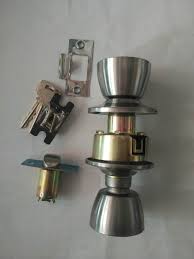 Kita dowshardware menyediakan bermacam jenis handle pintu… Promo Eksklusif Kunci Pintu Kamar Mandi Wc Bulat Pintu Pvc Murah Lazada Indonesia