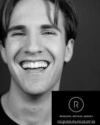 Had my dirty dancing summer in the Catskills thanks to @fbplayhouse 💃🕺🪩  NEWSIES! 🗞️🗞️🗞️ Director & Choreographer: Lauren Haughton Gillis  Assistant Choreographer: Mack Simmons Production Stage Manager: Patrick Lee  Johnson Assistant Stage