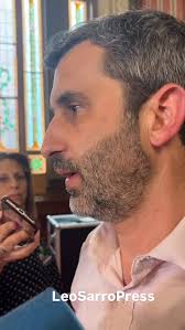 Buscando la protección efectiva del patrimonio arquitectónico de  Montevideo”, el equipo de Eric Schaffner, vocero de la ONG Patrimonio  Activo (PA), fue recibido en la Comisión de Constitución y códigos del  parlamento,