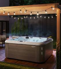 Offers dozens of models in various shapes. Spas Club Piscine Super Fitness